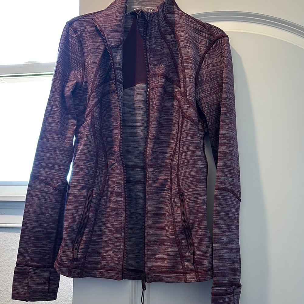 Lululemon women’s Maroon Zip-Up Jacket